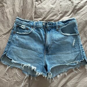 Abercrombie & Fitch Mom Short High Rise